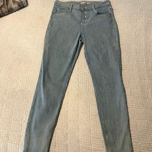 Pin stripe pants! Super cute!